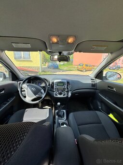 Hyundai i30cw 2009 1.6CRDI - 6