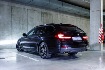 BMW 530d xDrive Touring Facelift M paket 2022, ťažné, DPH - 6