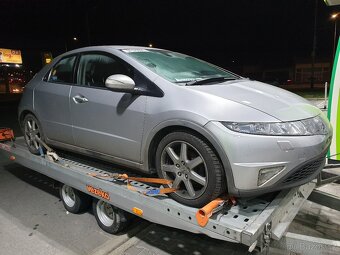Honda Civic 8g (i pof.) na náhradní díly rv. 2007 ufo - 6