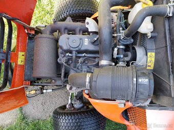 Zahradní traktor KUBOTA  GR 2100-II - 6