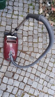 Prodám vysavač Miele - 6