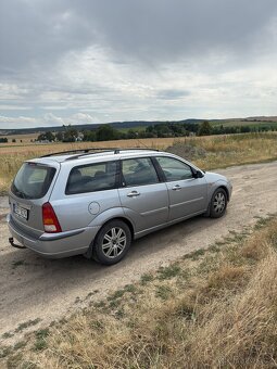 Ford Focus 1.8 TDCI Ghia - 6