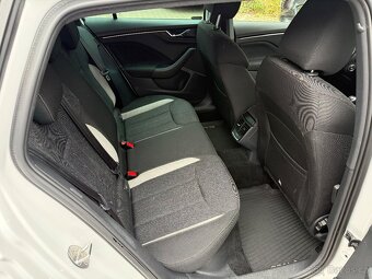 PRONÁJEM VOZIDLA SKODA SCALA, CNG, R.V.2022, NA TAXI / UBER - 6