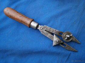 Starý hoblík a vrtačka - 6