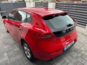 VOLVO V40 D3,110kw,5ti válec,2013 - 6