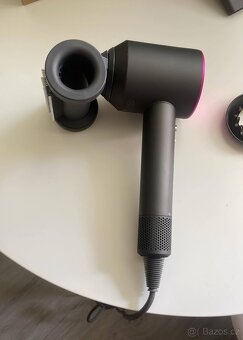 Dyson Supersonic Fén - 6