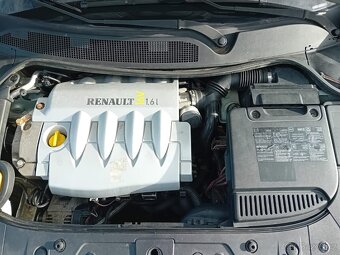 Renault Megane 2,16V - 6