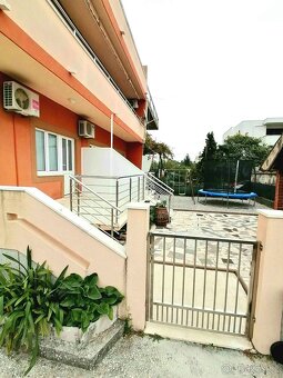 Chorvátsko krasny dom se 4 apartmány 80 m od mora - 6