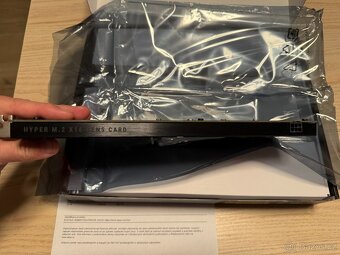 ASUS HYPER M.2 X16 GEN5 CARD - 6