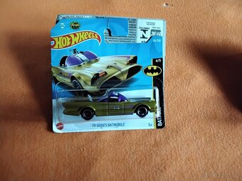 Hot Wheels 4 - 6