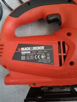 Přímočará pila Black Decker - 6