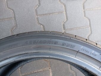 225/40/19 letní pneu bridgestone - 6