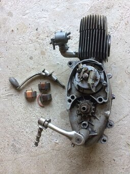 Motor Pionýr Jawa 21 - 6