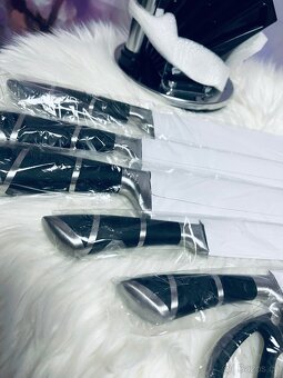 9 dílná sada nožů se stojanem - 6