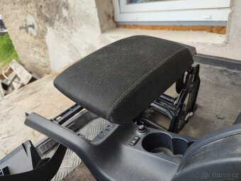 Loketní opěrka Octavia 2 - 6