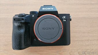 Bezzrcadlovka Sony A7 III - 6