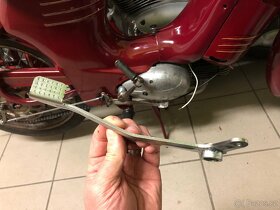 Jawa parez 550 , 555, karburace - 6