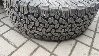 BFGoodrich A/T KO2 285/75 R16 s disky 6x139.7 - 6