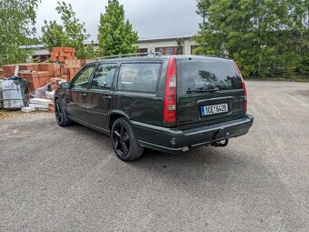 Volvo V70 2.5TDi - 6