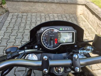 Suzuki GSR 750 - TOP STAV + VÝBAVA - 12 000 KM 123.000,- Kč - 6