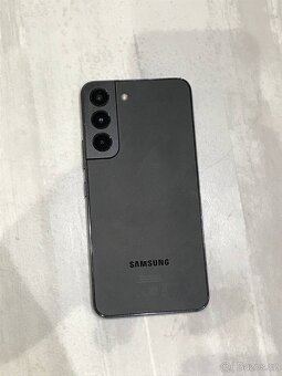 Samsung Galaxy s22 5G - 6