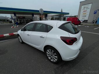 Opel Astra - 6