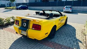 Ford Mustang GT 4.6 V8 Premium - 6