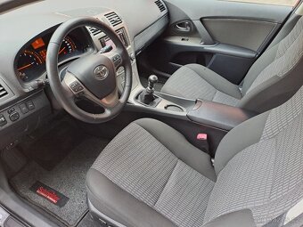 Toyota Avensis 1.8 VVTI Velmi pěkný - 6
