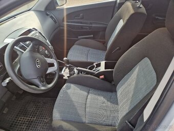 Kia Ceed 1.4 benzin - face lift - - 6