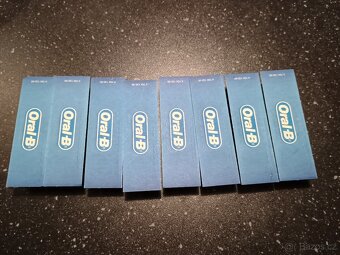 Dětský elektrický zubní kartáček Oral B Pro + 8ks hlavic - 6