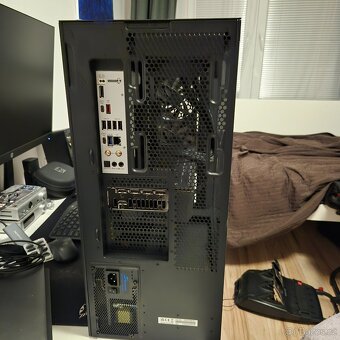 Case NZXT H7 FLOW - BLACK - 6