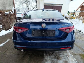 Alfa Romeo giulia - 6
