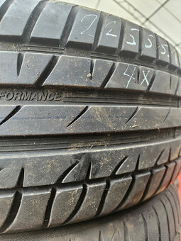 225/55R16 95V Taurus High Performance - 6