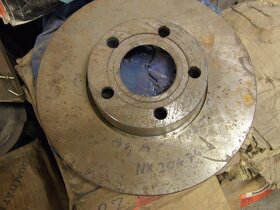 Prodám brzdové kotouče Audi - 6