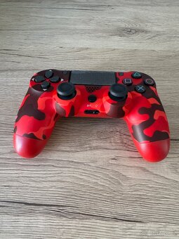 Ovladač na PS4 - 6