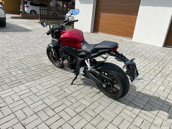 Honda CB 650 R - 6