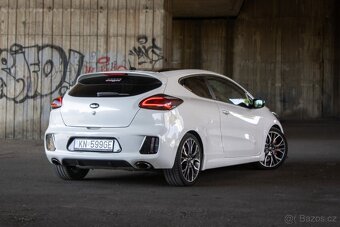 Kia Ceed 1.6 T-GDI GT - 6