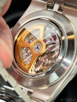 ROLEX OYSTER PERPETUAL - 6