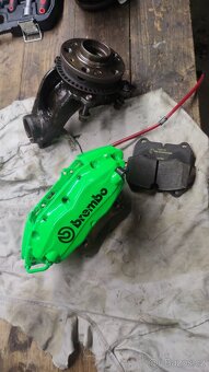 Brzdový kit Brembo 4píst - 6