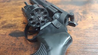 Flobert revolver ATAK ARMS /4,5"/ cal. 6mm - 6