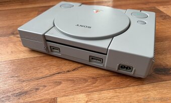 Sony Playstation 1 FAT (SCPH-5552) + ovladač - 6