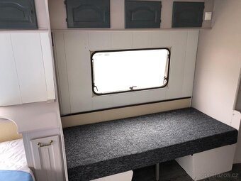 Karavan , Koupelna - 6