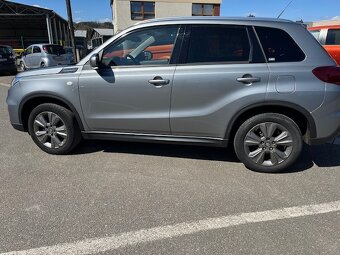Suzuki Vitara 1.0 Booster Jet Premium 4x4, šedá metaliza - 6