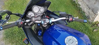Yamaha fzs 600 - 6