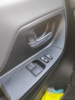 Toyota Yaris 1.5 / 82kW - 2016 - 56 000 najeto - 6