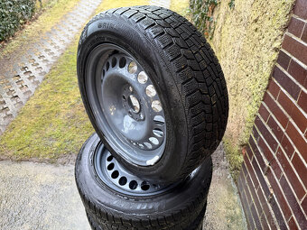 Sada pneu 205/55/16, cena za sadu 3000,- Kč - 6