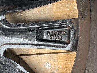 Prodám Originál ALU disk Volvo 19¨ sada 4530 - 6