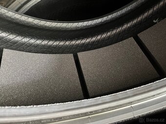 285/45 R22 114Y - 6