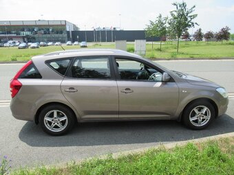 Kia Cee´d 1.6i nové v ČR - 6