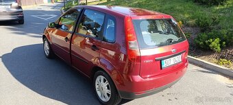 Ford fiesta - 6